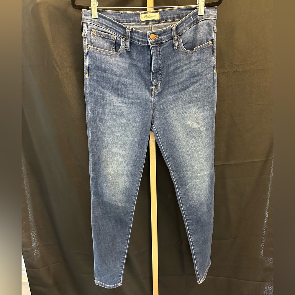 Classic Blue Women’s Skinny Jeans - Vintage Wash